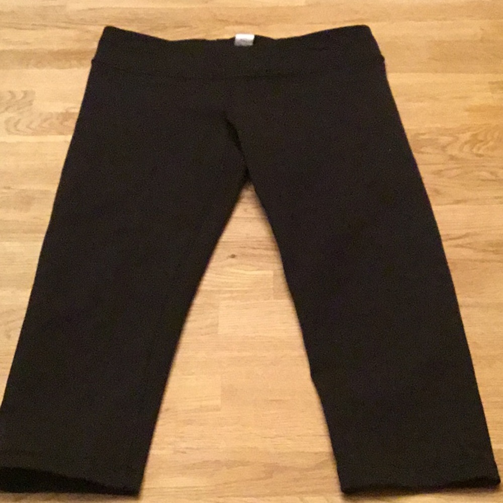 Ivivva crop leggings